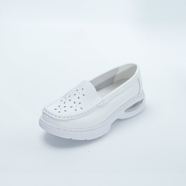 Nurse shoes for women, cowhide, breathable, soft sole, comfortable and not tiring for feet 2316