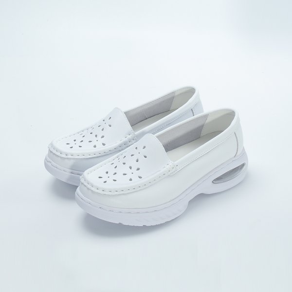 Nurse shoes for women, cowhide, breathable, soft sole, comfortable and not tiring for feet 2316